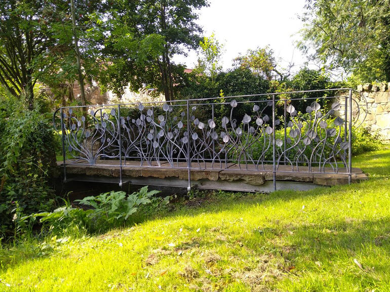 Railing